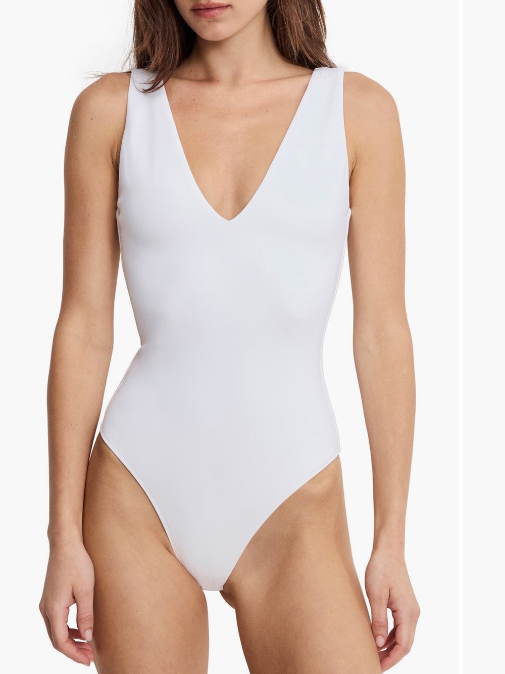 Good American deep v-neck bodysuit
